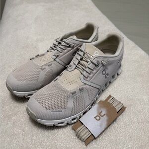 On Cloud Running Sneakers